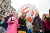 Lądek-Zdrój ma największa pisankę w Polsce. Waży ponad 100 kilogramów (ZDJĘCIA)