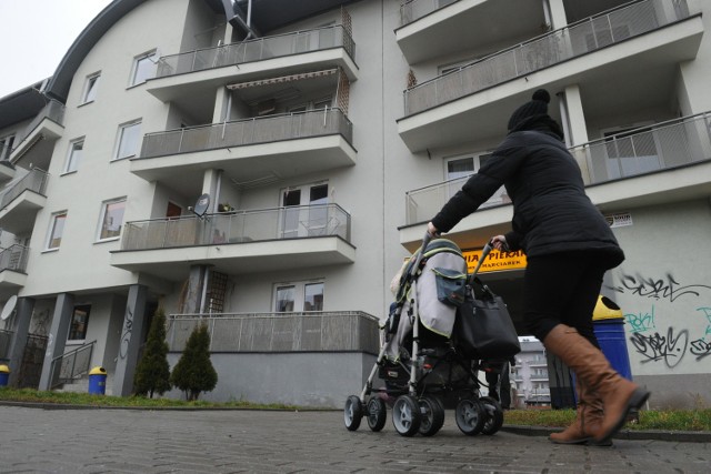 Na Malince dominują bloki, a brakuje terenów rekreacyjno-sportowych. Pierwszy taki powstanie obok tego bloku przy Koszalińskiej.