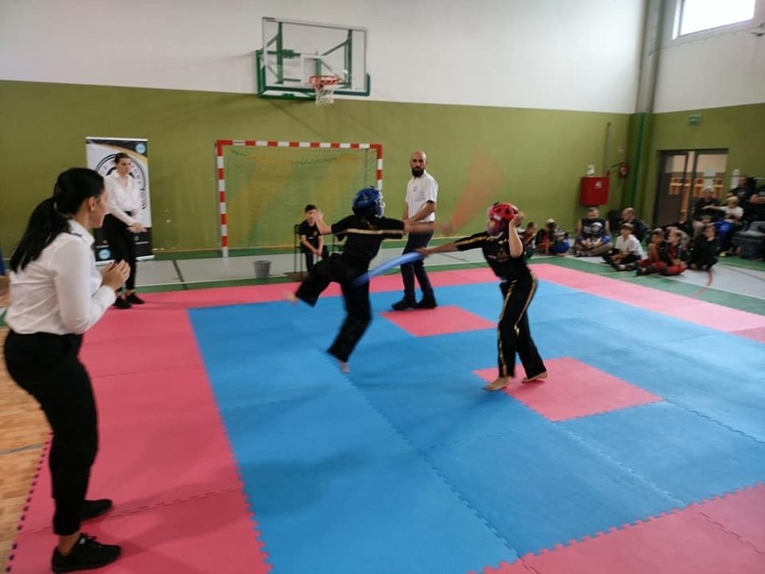 Wielicko-Gdowska Szkoły Walki Prime. Udany początek sezonu - 23 medale w zawodach kickboxingu w Jaworznie ZDJĘCIA