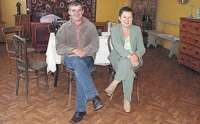 Teresa i Antoni Łazarzowie w Izbie Regionalnej Fot. Zbigniew Wolanin
