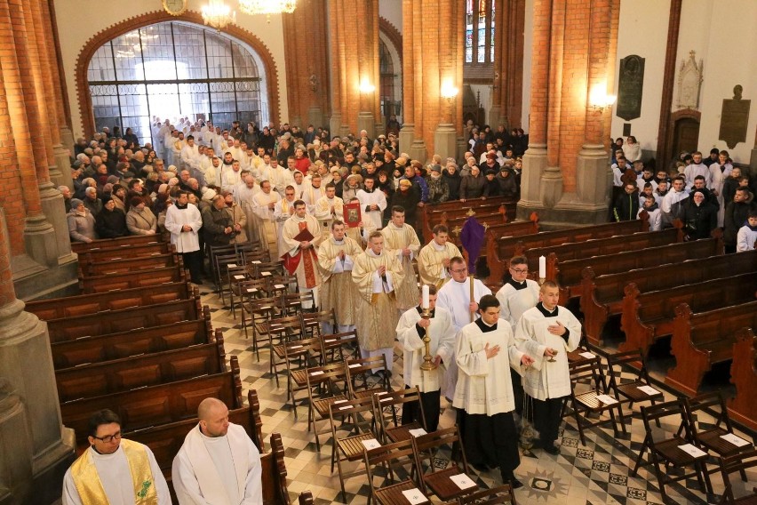 Dziś Wielki Czwartek 2018. To także Dzień Kapłaństwa, w...