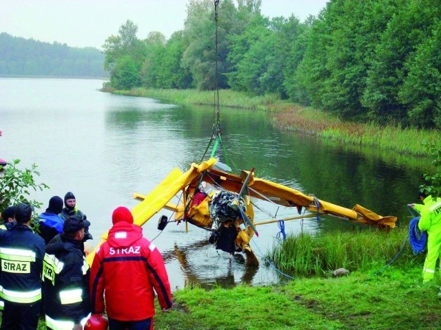 Poszukiwania ultralekkiego samolotu Aeroprekt nr SP-SDIA trwały dwa dni. We wraku odnaleziono też ciała dwóch mężczyzn - pilota i pasażera.