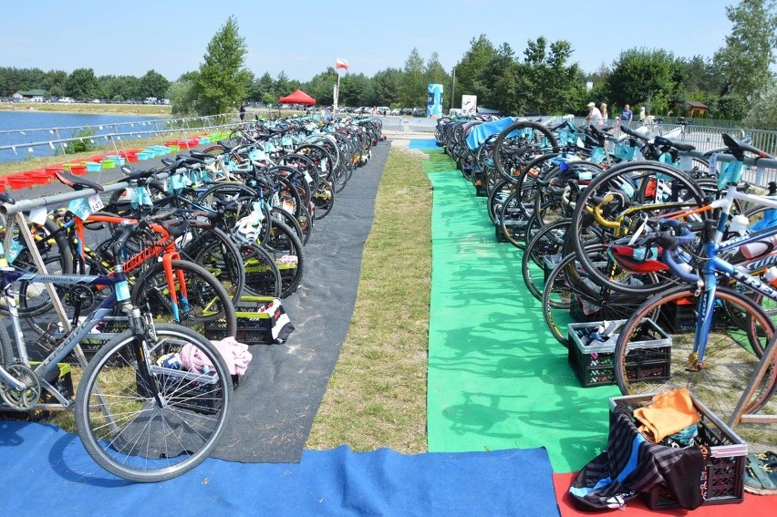Triathlon Radłów 2019. Pływanie, rower i bieg z udziałem ponad 170 zawodników [GALERIA]