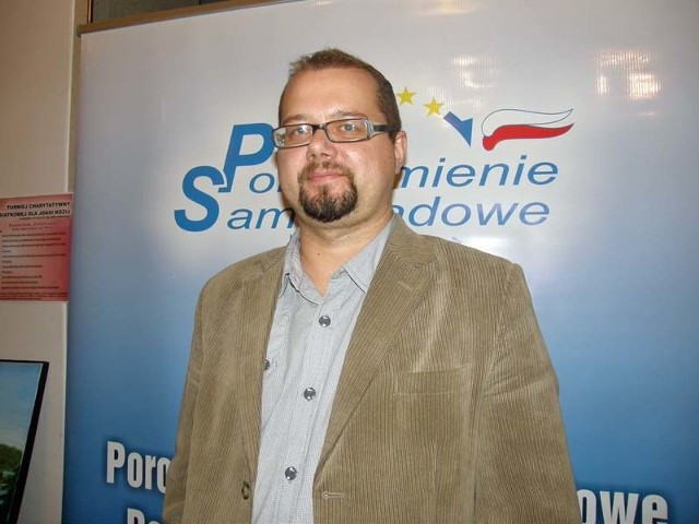 Paweł Mikołajewski należy do ugrupowania Porozumienie Samorządowe stworzonego przez starostę szczecineckiego.