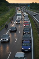 Gigantyczne korki na autostradowej obwodnicy Krakowa [NOWE ZDJĘCIA]