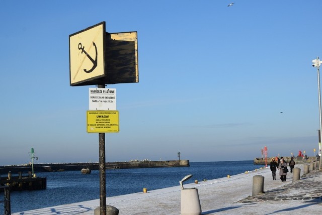 Urząd Morski w Gdyni planuje remont falochronów i Nabrzeża Pilotowego w Ustce. Jednym z powodów jest zapiaszczanie kanału portowego