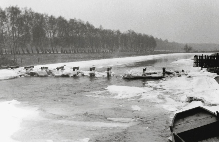 Zima w 1973 roku, Słupia skuta lodem w okolicy południowego...