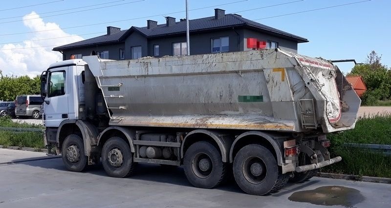 Przeciążona "gruszka" była w fatalnym stanie technicznym....