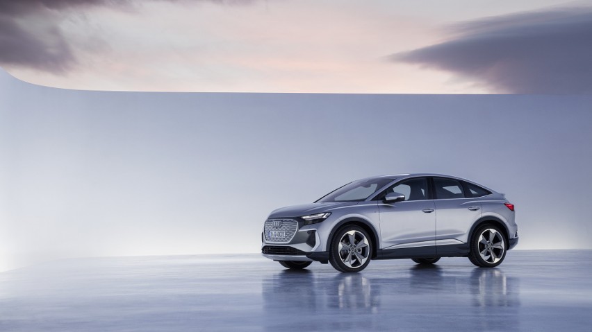 Audi Q4 e-tron i Q4 Sportback e-tron, to najnowsze pojazdy...