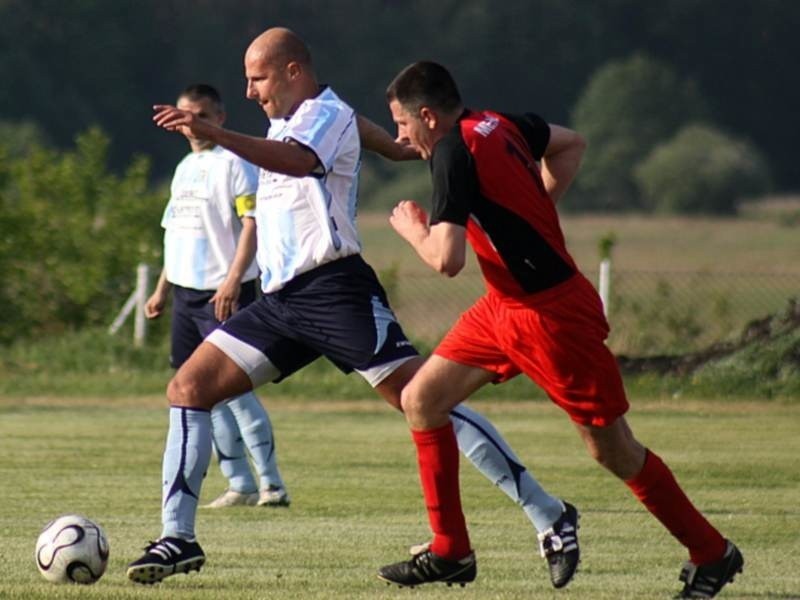 LZS Piotrówka - LZS Mechnice 2-0