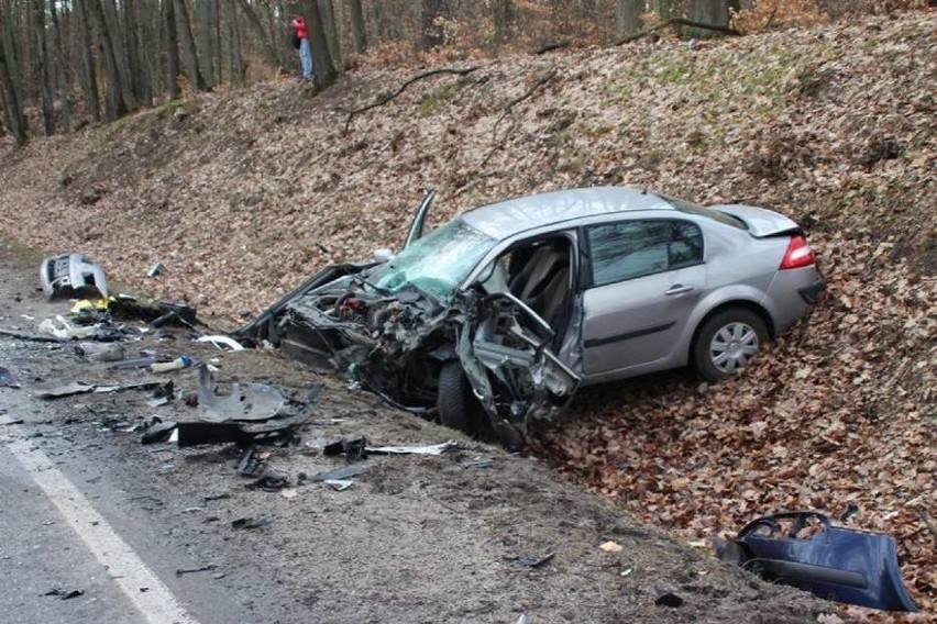 Akt oskarżenia po tragicznym wypadku na trasie Kościerzyna - Łubiana. Zginęła 2-miesięczna dziewczynka. "Wyprzedzał w miejscu zabronionym"