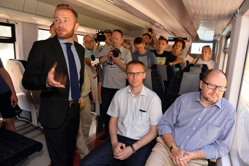 Pomorska Kolej Metropolitalna gotowa do startu. Pierwsi pasażerowie chwalą komfort jazdy [WIDEO]