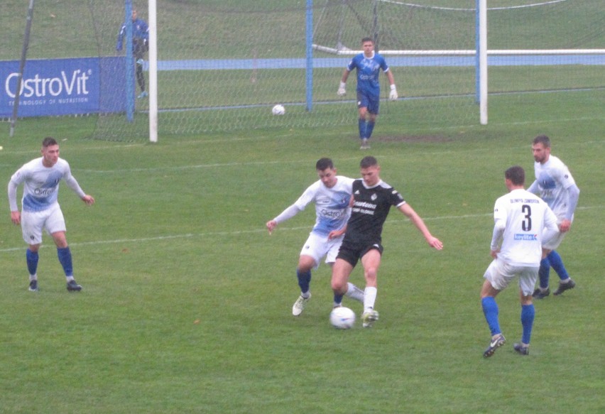 Olimpia Zambrów - Błonianka Błonie 0:3