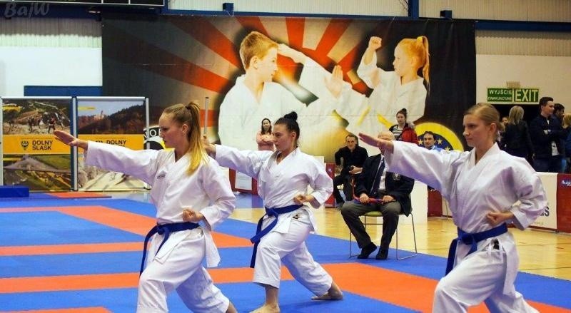Karate WKF. 17 medali wrocławian na mistrzostwach Polski seniorów (ZDJĘCIA)