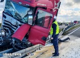 Zderzenie ciężarówek na S3. Kierowcy utworzyli wzorowy korytarz życia. Zobacz, jak służby dojeżdżały do wypadku 