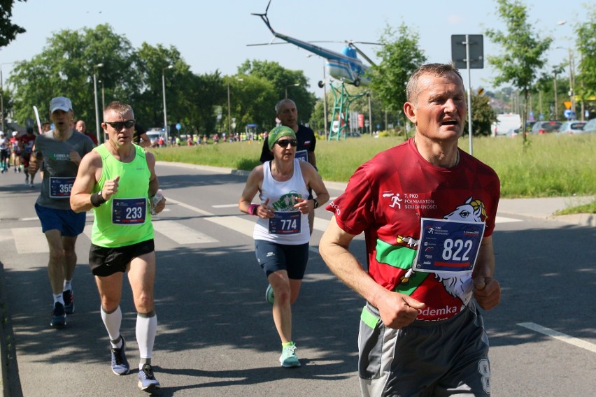 7. PKO Półmaraton Solidarności na trasie ze Świdnika do Lublina. Na mecie zameldowało się ponad 800 osób. Zobacz zdjęcia i wideo!
