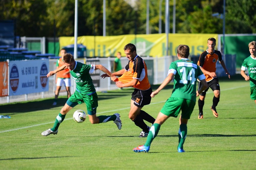 Piłka nożna, II liga: Hit kolejki rozczarował. Warta - Chrobry 0:0 (WYNIKI, ZDJĘCIA)