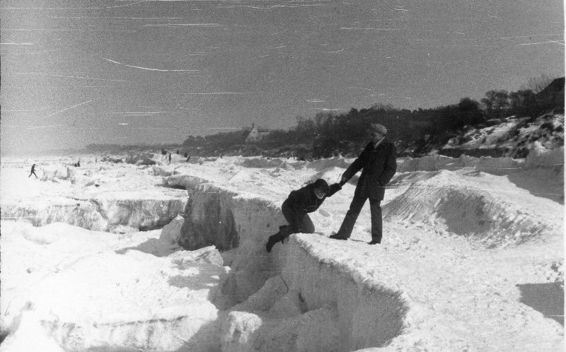 Mielno	Mielno skute lodem zimą 1987 roku.