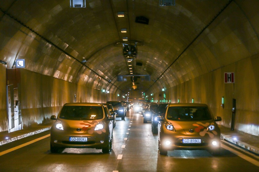Tunel pod Martwą Wisłą otwarty dla samochodów [WIDEO, ZDJĘCIA]