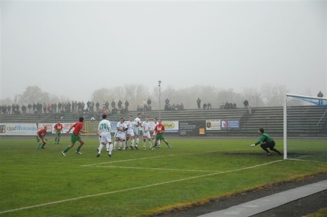 Bug Wyszków pokonał w pięknym stylu Tęczę Płońsk 3:0