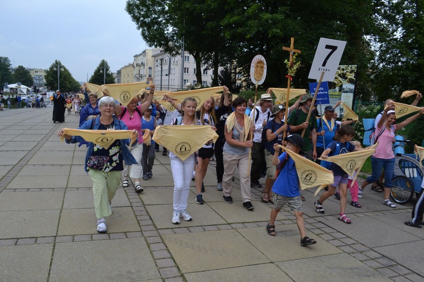 Pielgrzymka Rybnicka dotarła na Jasną Górę [ZDJĘCIA]