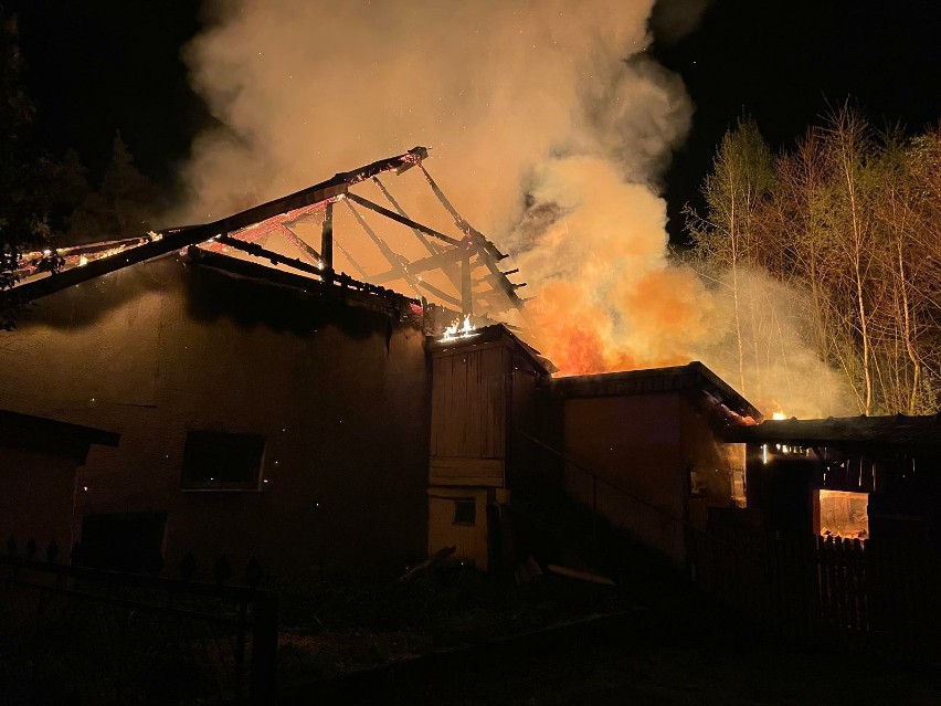 Minionej nocy w Mędrzechowie spłonął niezamieszkały dom i...