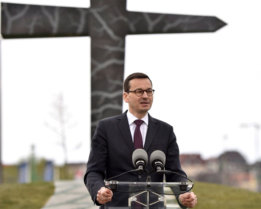 Mateusz Morawiecki na ceremonii odsłonięcia pomnika...