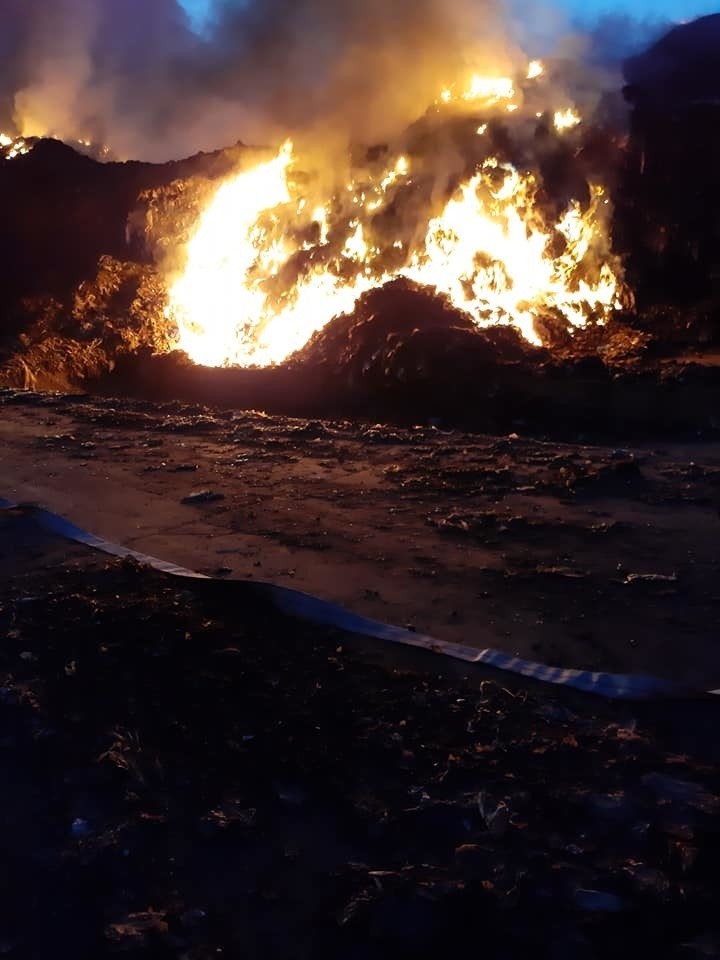 Pożar sortowni śmieci w Studziankach: 06.06.2019. Na miejscu pracowało 40 zastępów straży pożarnej. Akcja wciąż trwa [ZDJĘCIA, WIDEO]