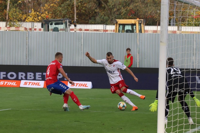 27.10.2019 lodz. mecz lks rakow czestochowa 2-0 rozegrany w...