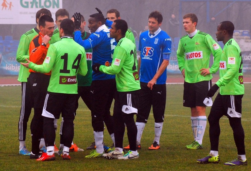 Lechia Gdańsk przegrała dwa sparingi. Bolesna lekcja od Warty Poznań [ZDJĘCIA]