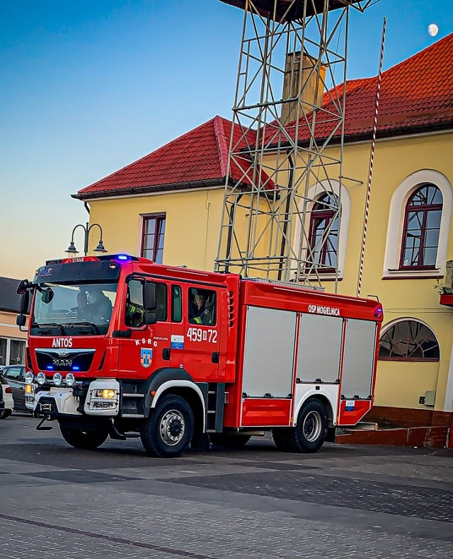 Jednostka Ochotniczej Straży Pożarnej w Mogielnicy uczestniczyła w zeszłym roku aż w 100 akcjach interwencyjnych.