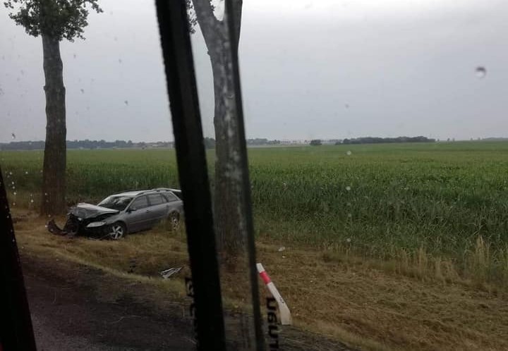 Groźny wypadek na drodze Wrocław – Kąty Wrocławskie [ZDJĘCIA]