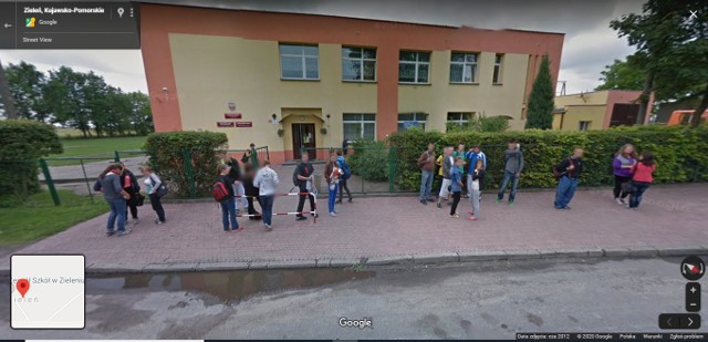 Na terenie gminy Ryńsk w powiecie wąbrzeskim ostatni raz zdjęcia do Google Street View były robione w 2013 r. Z pewnością osoby, które zostały wtedy "przyłapane" będą zaskoczone tym, jak wtedy wyglądały, a może nawet będą miały problem z rozpoznaniem siebie