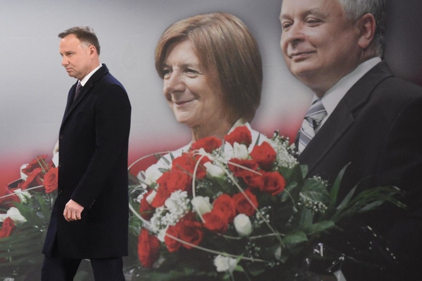 9. rocznica katastrofy smoleńskiej. Jarosław Kaczyński: Pamiętajcie o tej tragedii, pamiętajcie o tych, którzy zginęli