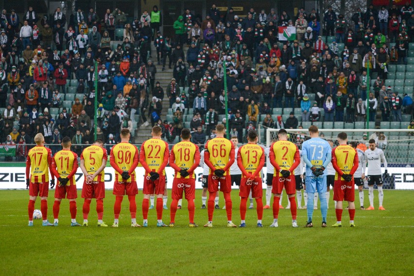 PKO BP Ekstraklasa. Korona Kielce przegrała z Legią Warszawa 2:3. Świetną zmianę dał Jewgienij Szykawka. Białorusin zdobył dwie bramki