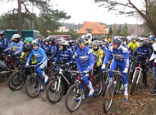 Start do wyścigu młodzików.