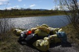 Wraca problem nielegalnych wysypisk śmieci nad stawami w Stadłach. Gmina Podegrodzie apeluje o rozsądek i zgłaszanie sprawców