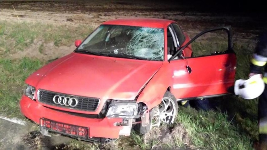 Wypadek pod Kaliszem. W Szulcu auto potrąciło dwie osoby