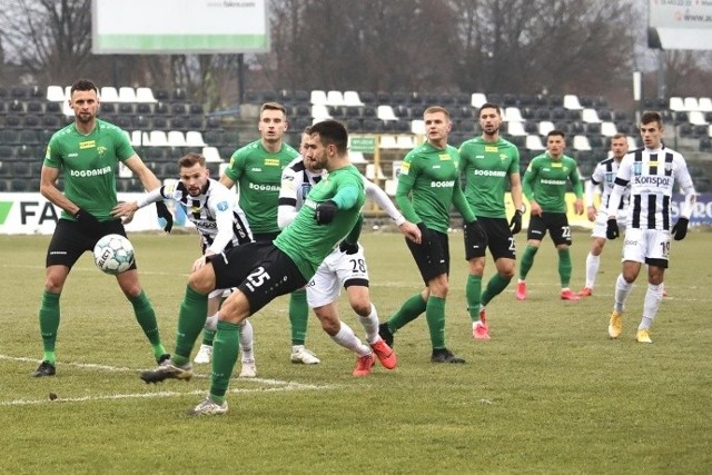 Piłkarze Sandecji znów są na dobrej ścieżce. Spora w tym zasługa trenera Dariusza Dudka, który odmienił grę zespołu