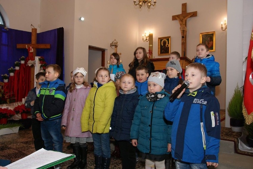 Uroczyście obchodzili 76. rocznicę pacyfikacji miejscowości Szałas w gminie Zagnańsk