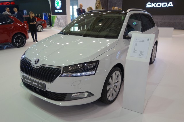 Skoda Fabia po liftingu, Skoda Vision E oraz trzy różne strefy dla gości z prezentacją systemów bezpieczeństwa. Tak w dużym skrócie prezentuje się ekspozycja Skody na Poznań Motor Show 2018. Fot. Ryszard M. Perczak