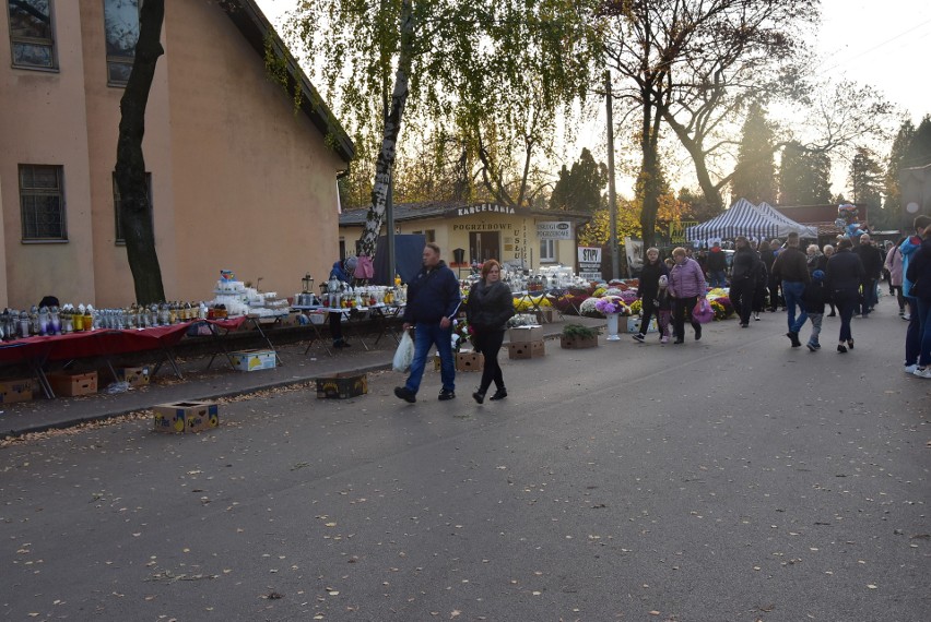 Tradycyjnie, w dzień Wszystkich Świętych sosnowiecki...