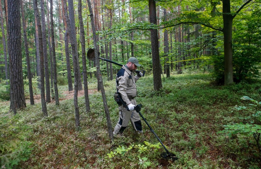 IPN rozpoczął poszukiwania ofiar terroru NKWD i Smiersz w lasach koło Nienadówki