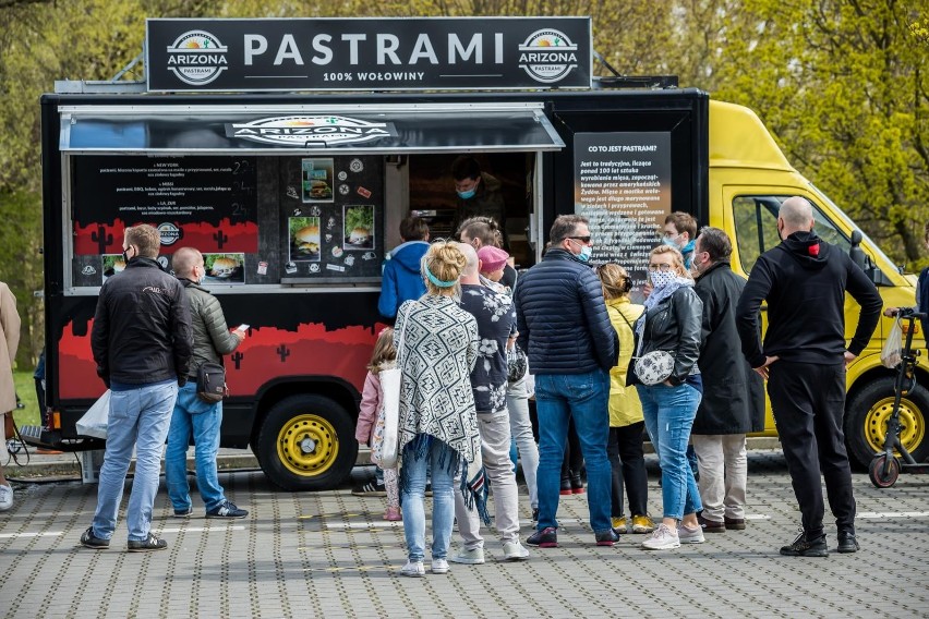 Food Truck Festivals na parkingu przed Lodowiskiem Torbyd to...