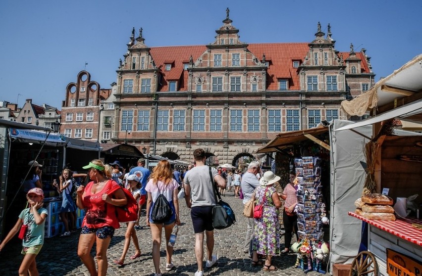 Jarmark św. Dominika w Gdańsku. Kolorowe stragany i tłumy kupujących [zdjęcia]