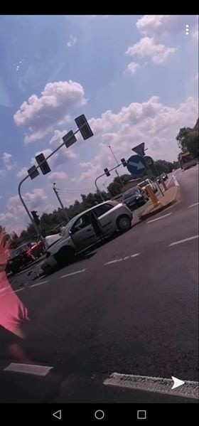 Wypadek w Mikołowie: Zderzył się TIR i dwa samochody osobowe