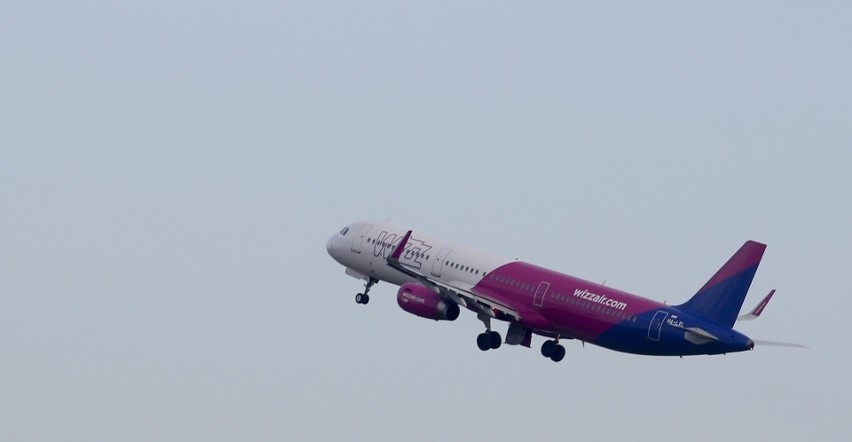 Wizz Air zawiesza część lotów, tym trasę Jasionka - Oslo. To konsekwencja słabego wyniku akcji szczepień w Polsce