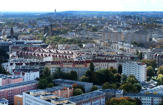 Widok na Szczecin z ostatniego piętra Hanza Tower