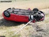 Wypadek w Iwanowicach Małych ZDJĘCIA Po zderzeniu samochody wyglądają strasznie. Jeden dachował 