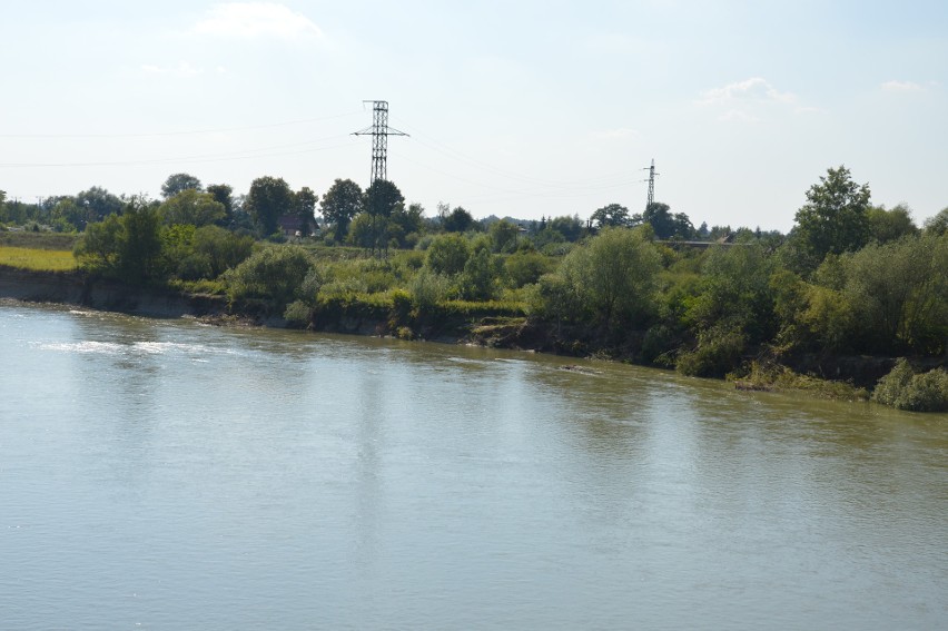 Ostrów. Dunajec zagraża wsi, ale nie ma pieniędzy na okiełznanie rzeki